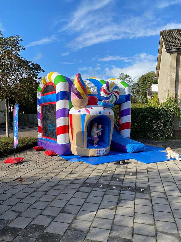 springkussen huren 